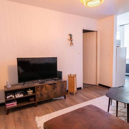 *Appartement Au Bout Du Monde Thouars* Exterior foto